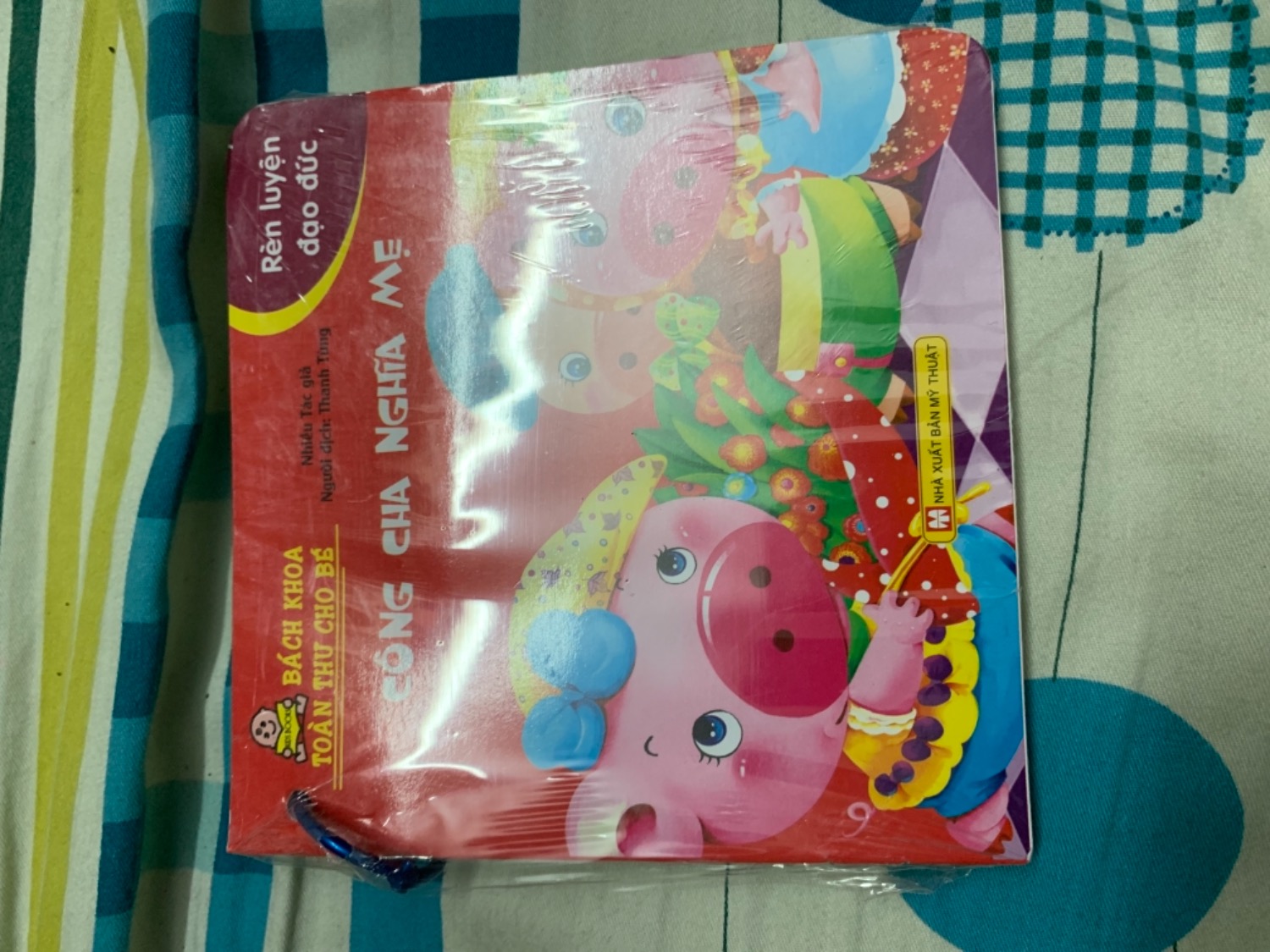 sachs mới, nội dung hay, giao hàng đúng hẹn. Hài longg