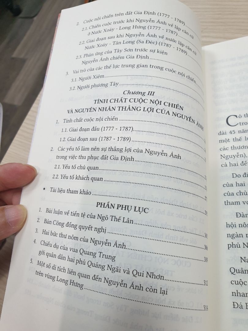 Sách hay, thiết kế đẹp. Giao nhanh chóng, đóng gói cẩn thận.