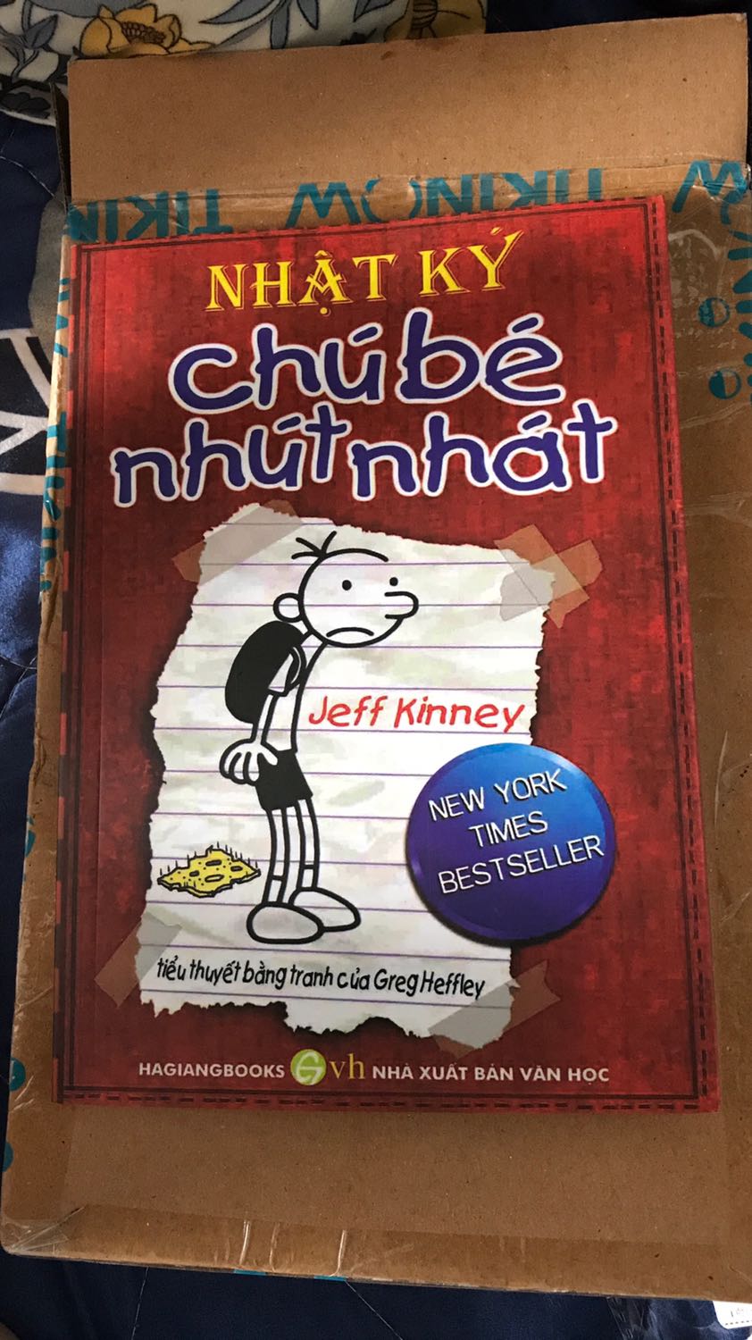 Sách đẹp nhưng bán giá gốc luôn hơi đắt huhu được cái mã giảm giá trừ đi cũng hời. Nội dung thấy nhiều người khen còn mình chưa đọc nên chưa nhận xét được