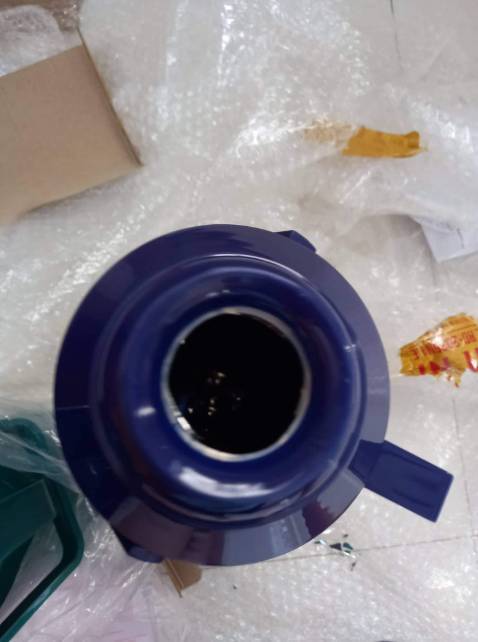 Nhận hàng mới xem thì hàng 1 cái bị vỡ vụn, 1 cái bị rạng nên chưa dùng được. Tuy nhiên mình liên lạc Tiki thì đã đc xử lí nhanh là đổi mới. Giờ vẫn đang chờ hàng về lại lần 2 xem. Đánh giá khâu xử lí sự cố hậu mãi của tiki khá tốt, nhanh gọn.