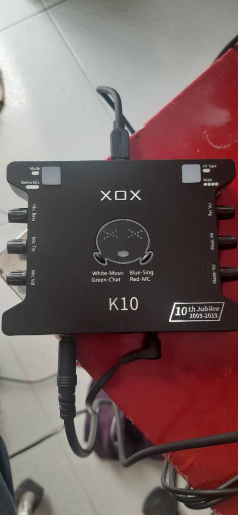 Đặt màu vàng mà giao màu đen Đặt màu vàng mà giao màu đen