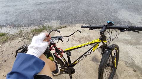 Xe thì oke trong tầm giá, nói chung không đòi hỏi nhiều. 
Được cái bên bán support khá nhiệt tình nên oke. 
Tại mình bơm căng quá nên nổ lốp trước mất toi. 
Nếu để xét trong tầm giá thì oke, đáng tiền. Còn nếu muốn chơi thật thì nên nâng cấp lên tầm 6tr.