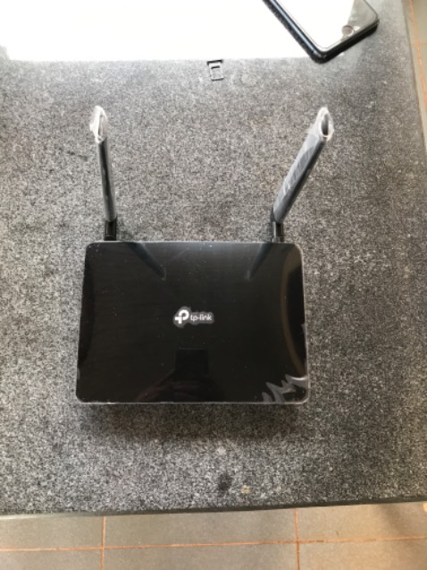 Mình mới nhận hàng nhưng không kết nối với wifi được vì password không đúng .  ShopHãy giúp tôi sử dụng được thiết bị này với . Khi nào sử dụng được tôi sẽ đánh giá lại . *** của tôi : ***