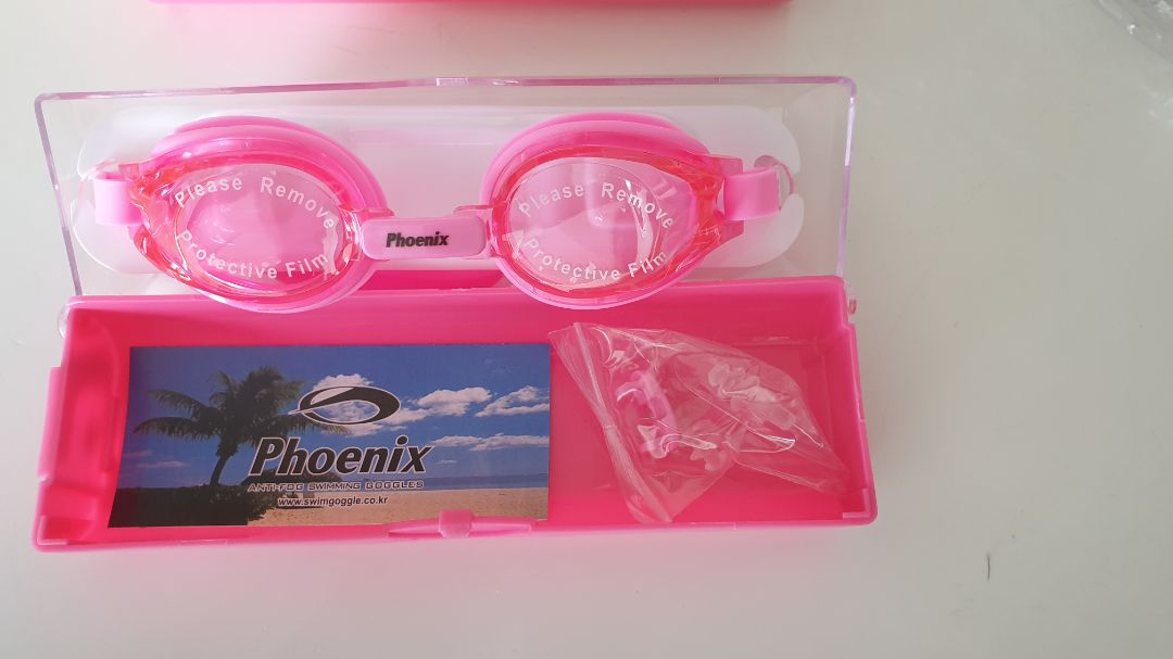 Bé rất thích, ôm khít mắt, không gây cảm giác khó chịu cho bé