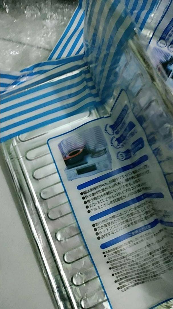 Okkla lắm nhé, shop đóng gói cẩn thận, tấm chắn k bị cong hay biến dạng. Nên mua nhé các bạn. Thank shop