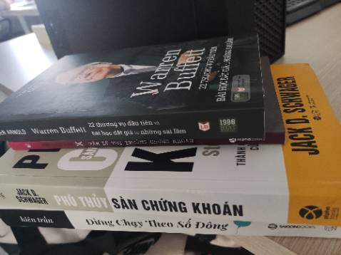 Rất hay, sách tuyệt vời. Nội dung khá hay về kinh tế tài chính, bìa sách đẹp, giao hàng nhanh