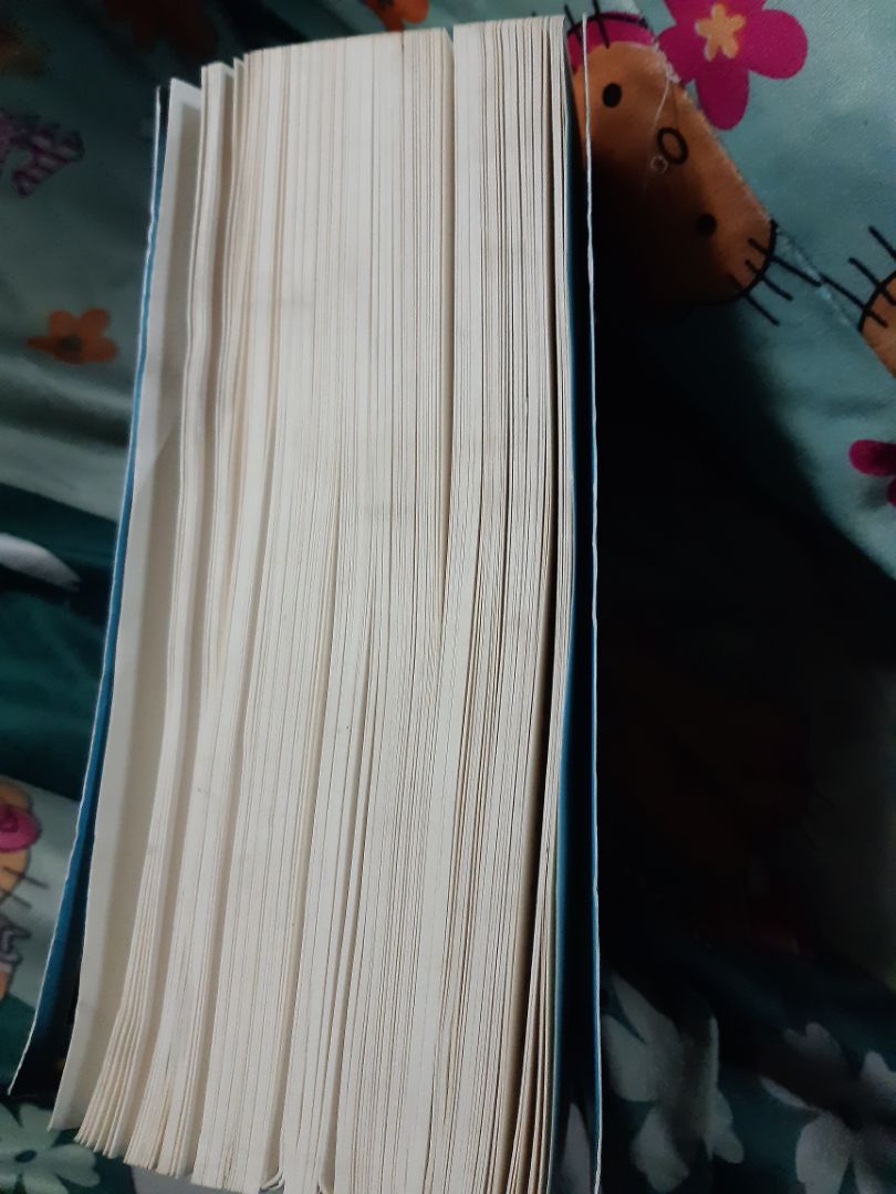 Sách  giảm  giá  rẻ  nhưng  bị  đen,  gấp  mép góc,  và  bìa  nhăn nhúm và  gãy  gập.  Làm  mất  giá  trị  cuốn  sách.  Tiki làm mình  cảm  thấy  do dự  khi đặt mua những  đơn  hàng  sâu. Không phải  ai  cũng  có  thời  gian để đòi  đổi  sách  tới  lui đâu