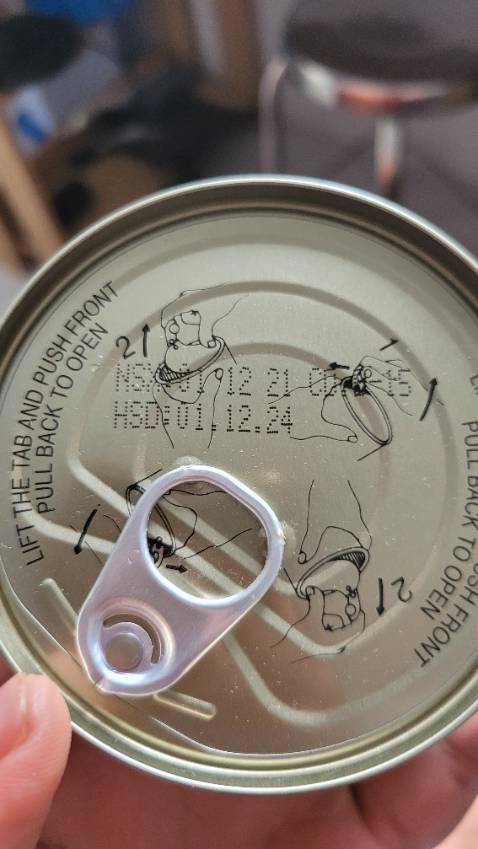 Giao dat gì từ năm ngoái. Đóng gói ok nhưng cảm giác đang phải sử dụng hàng tồn của shop