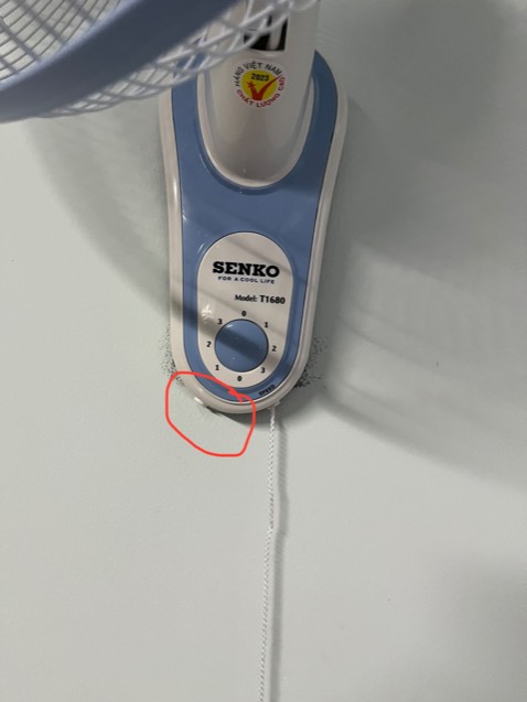 Shop ơi sao quạt ko có dây đìêu chỉnh đứng im hay xoay ạ!! Shop ơi sao quạt ko có dây đìêu chỉnh đứng im hay xoay ạ!!