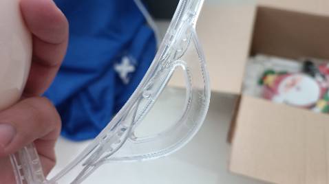 Nhận sản phẩm xong thấy thất vọng vô cùng, đong gói chỉ có cái bịch để vào, lấy ra xem thì thấy trầy xước khá nhìu và hàng cũ như đã qua sử dụng, tôi muốn trả hàng cà hoàn tiền. Không đáng với giá tiền.