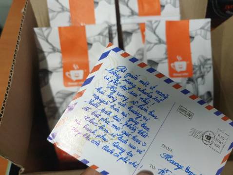 Mình đã thử rất nhiều loại cafe nhưng đây là loại mà mình ưng nhất lun. Mới được 1 người bạn giới thiệu về thương hiệu Message coffee này nên mình mua thử. Đúng là rất chất lượng. Shop cũng rất chu đáo khi tặng kèm 1 lá thư viết tay nữa. Điểm 10 cho chất lượng phục vụ. Sẽ ủng hộ lâu dài.