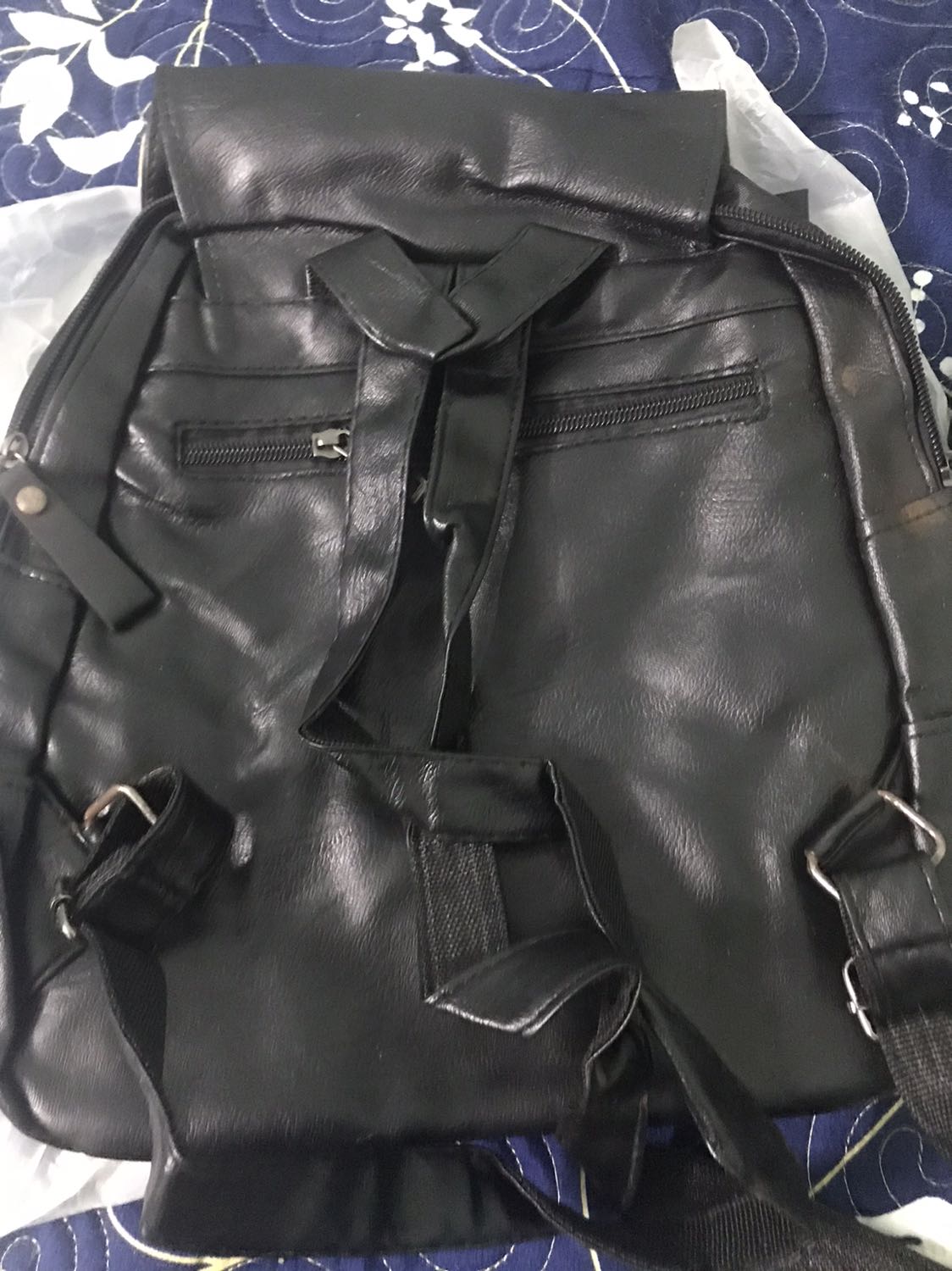 Hàng nhận kém chất lượng các khoá bị han gỉ nhiều da nổ nhiều