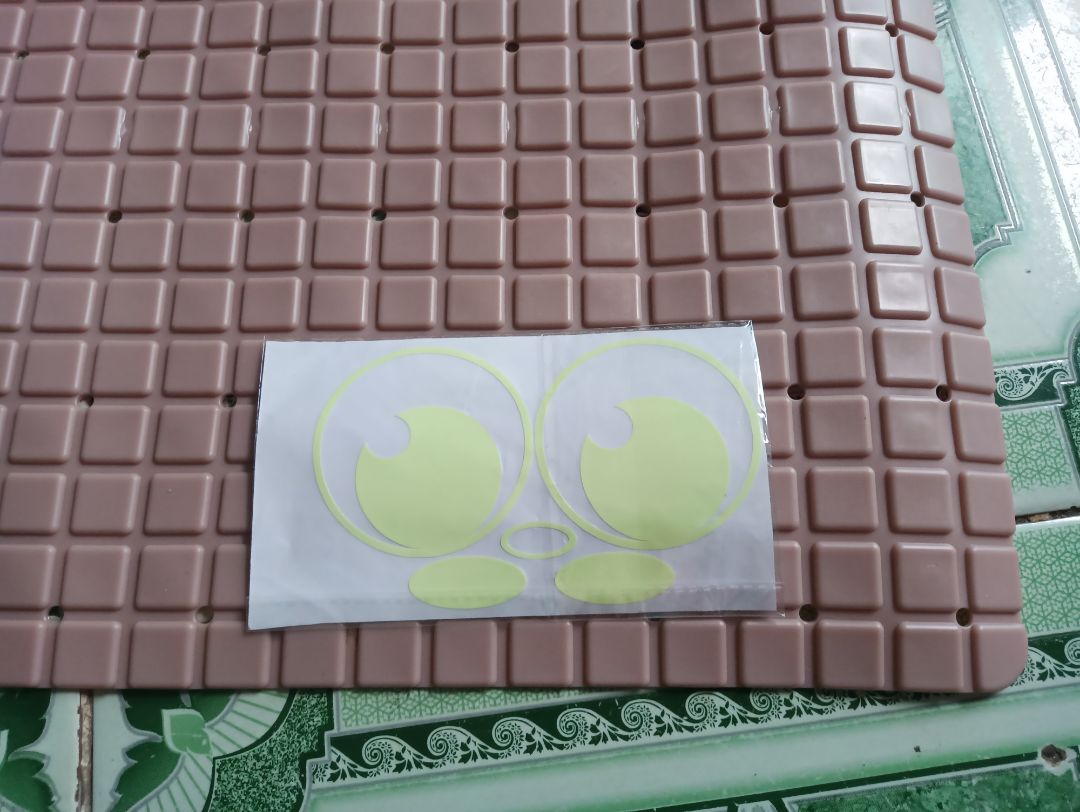 Thảm oke , đáng đồng tiền bỏ ra, giao hàng nhanh, đóng gói kĩ, có cái quà tặng . Shop khá chu đáo . Nhưng mình hi vọng được chọn nhiều màu hơn để mua thêm 1 tấm nữa. Lúc mình mua chỉ có 1 màu loại này. Cảm ơn!!!