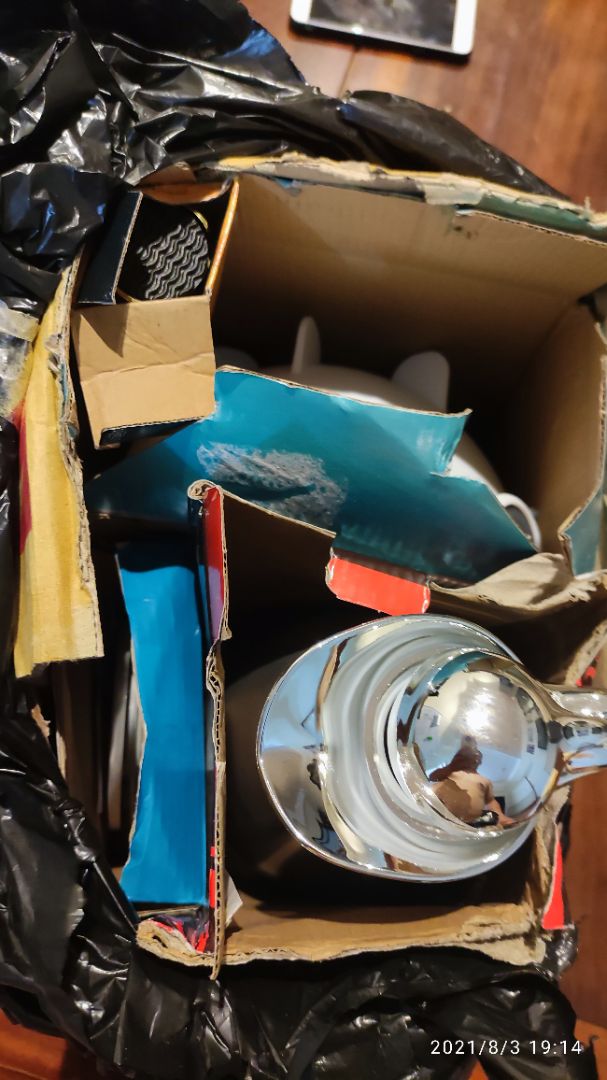 Tôi đặt 6 món, giao có 5 món. Cửa hàng giao thiếu tôi ca lọc dầu ăn 1.2 lít. đã phản ánh 1 ngày mà chưa thấy phản hồi. Làm ăn mất uy tín.