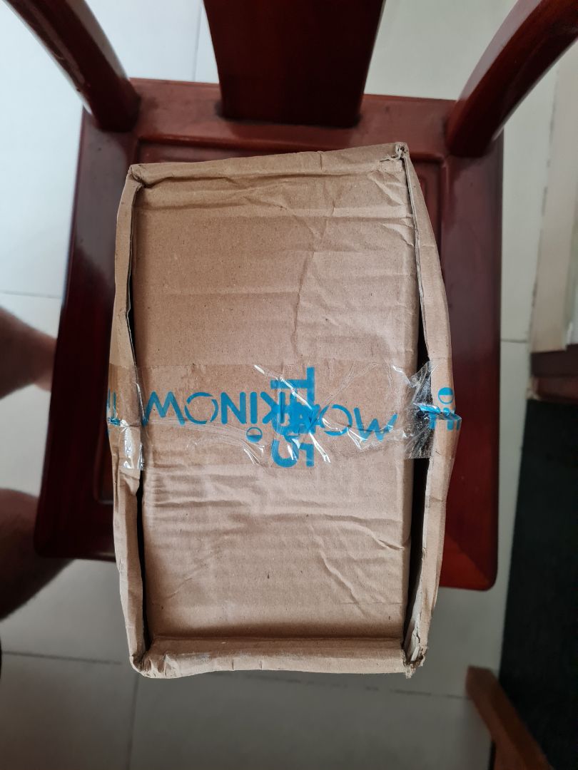 giao hàng nhanh hơn dự kiến, sản phẩm tốt. hộp bên ngoài móp méo trong quá trình vận chuyển, không có lớp xốp bảo vệ nhưng may mắn không ảnh hưởng đến sản phẩm.