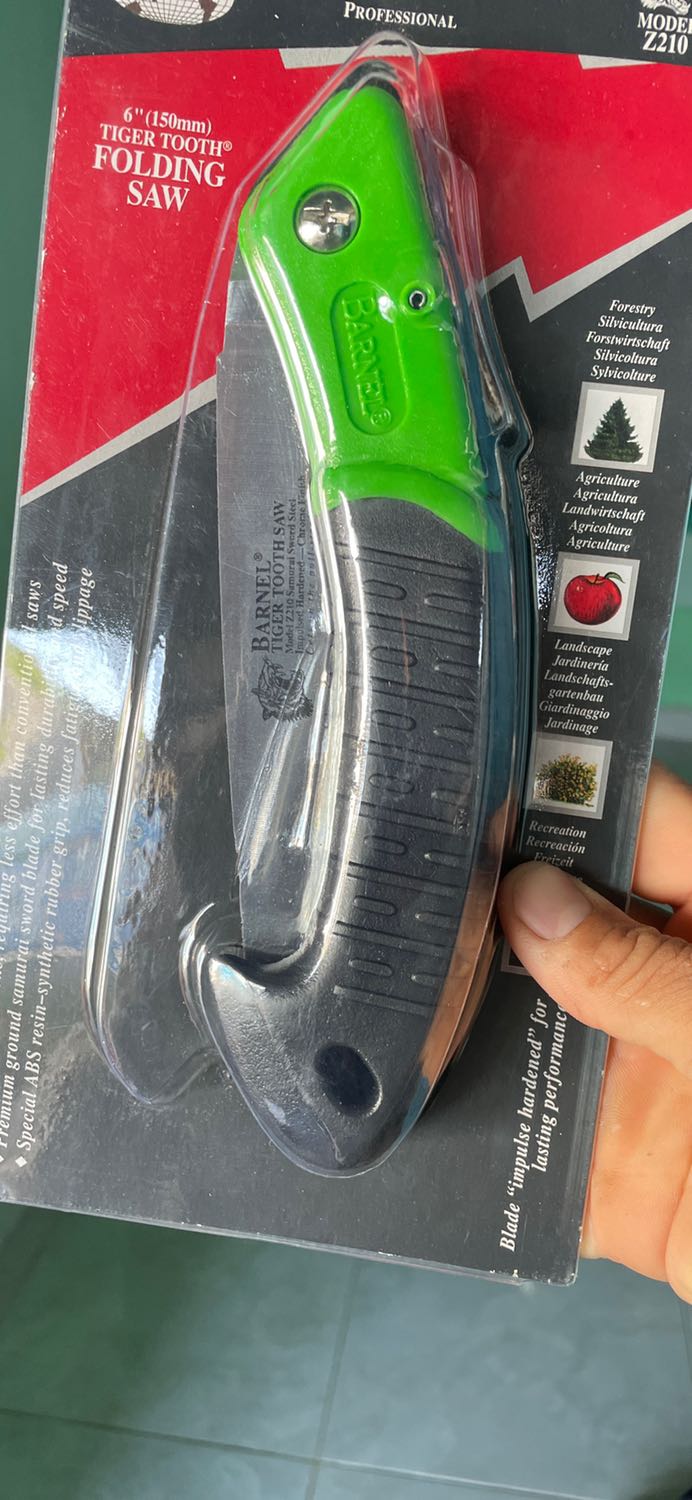 Y như hình cưa bén