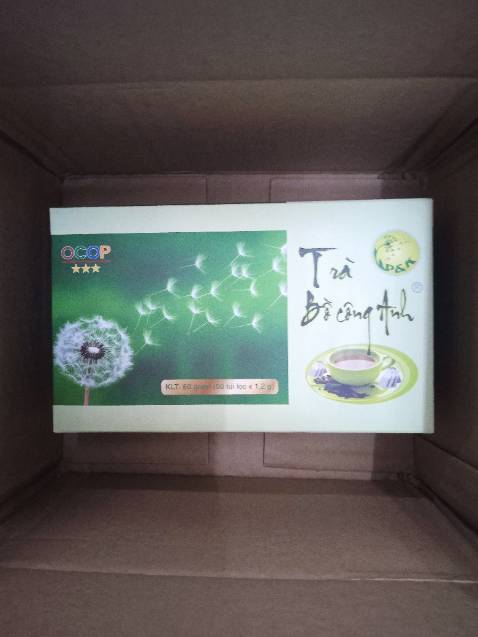 Ui da, mình uống liền trà Bồ Công Anh P&K để sẽ đi ca cùng màu áo Blouse trắng