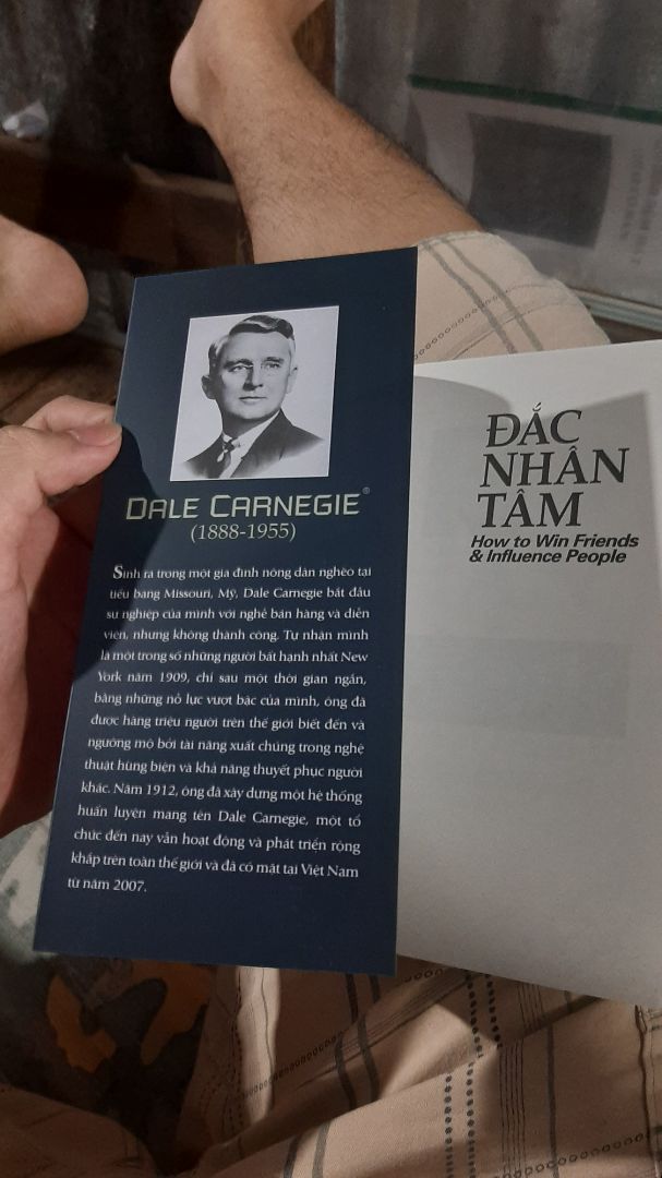 Giao hàng khá nhanh, sách ok rất đẹp, về nội dung thì khỏi phải bàn cãi nữa vì nó đã quá là nổi tiếng và kinh điển rồi. Mọi người nên mua để phát triển bản thân nhé.
