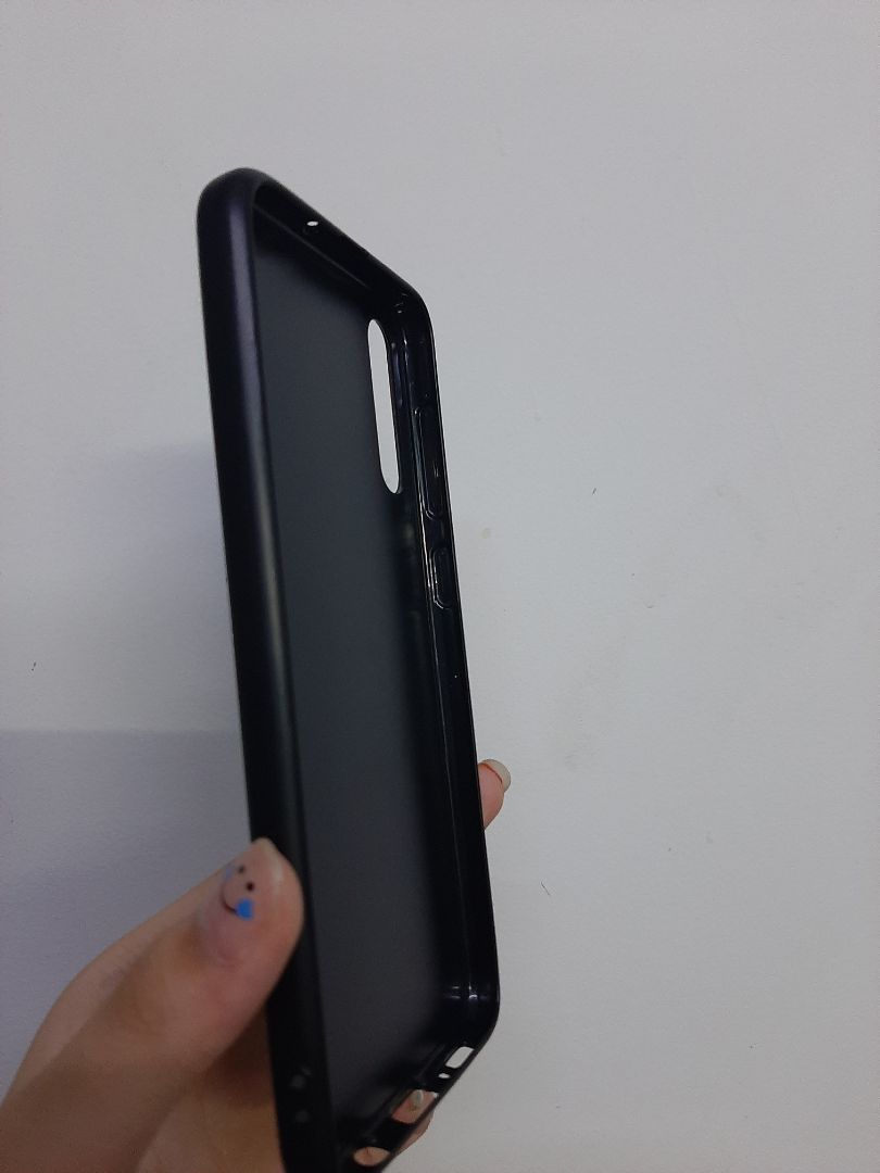 ko thấy ai nhận xét thật sự mình rất lo lun é, ai ngờ rất tốt lun, mình đặt ốp vs pop, ốp thật sự rất xịn, chắc chắn.. nchug là tốt nhất của tốt lun vs sam sung a50 ít ốp kiểu này lắm. Hn giao zui quá chời. Còn pop thì hơi ko như hình lắm, hơi mờ nhưg sài tốt, chắc là giao cùg vs ốp nên cảm thấy ko ổn bằng chứ thật sự rất tốt?‍♀️❤ Sẽ mua ở đây nhìu??