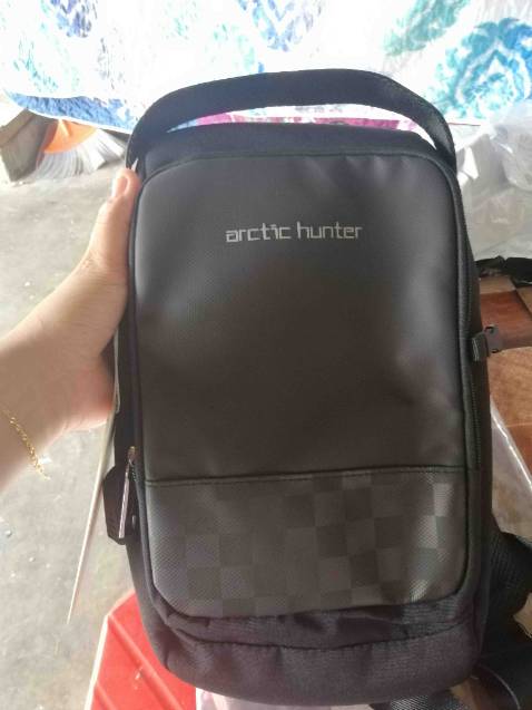 Túi sịn sòooo. Mua làm quà tặng mà rất ưng. Mong shop thiết kết thêm hộp đựng để phù hợp vs giá tiền, với những trường hợp làm quà tặng. Thanks shop ạ ❤️❤️❤️