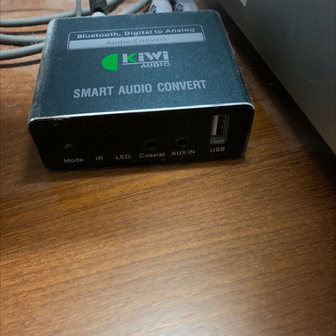 sản phẩm dễ sử dụng, giá tốt, chất lượng âm thanh phù hợp nhu cầu nghe nhạc bình thường