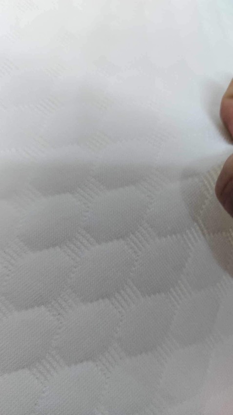 Gối ngủ oke, mình thấy mẹ nằm ngủ rất ngon, không bị thức giấc giữa đêm như mấy gối cũ. Sáng dậy còn bảo m mua gối này được đấy, nằm thấp thấp