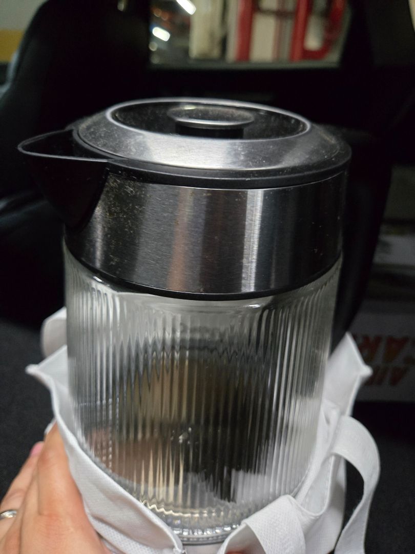 Ban đầu xài rất tốt nhưng Xài được chưa tới 1 năm đã hư :(