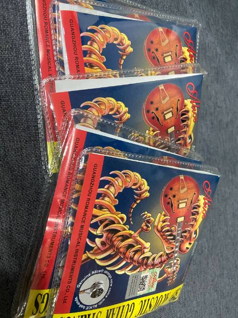 Hàng ngon nha mn ơi, dây chính hãng Alice, giá quá rẻ, 29k 1 bộ, mua luôn lần 5 bộ, mua đi đừng ngại :v