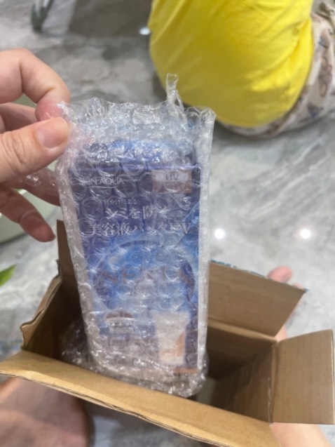 Ghi là tặng dù mà k có dù tặng nhé mn 
Thấy Tiki làm ăn k rõ ràng chút nào