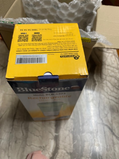 Giao hàng nhanh, đóng gói cẩn thận. Máy đẹp, gọn, nhìn chắc chắn. Chưa sử dụng nên chưa nhận xét được chất lượng