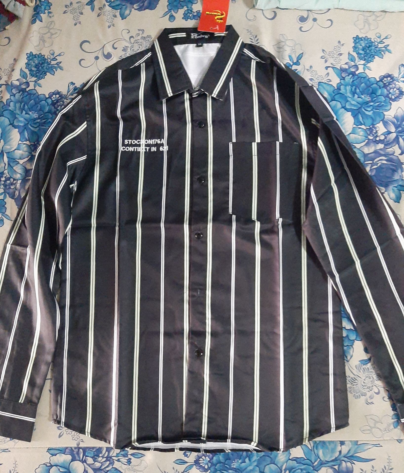 Áo như hình, đúng size, vải mặc mát. Mn nên mua nha Áo như hình, đúng size, vải mặc mát. Mn nên mua nha