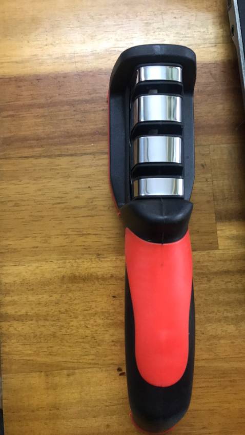 Sản phẩm giống mô tả .hàng dùng tốt,  mài dao hay kéo đều dc. Shoo gioa nhanh, đóng gói cẩn thận