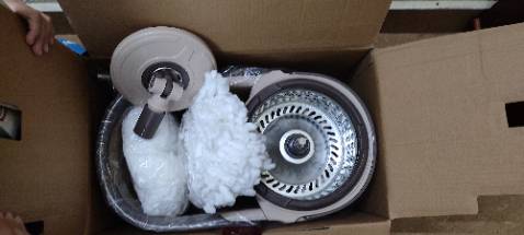 Sản phẩm tốt như thông tin của shop, vắt khô, lau sạch, nhựa chắc. Trong thùng có sẵn 2 giẻ lau, một số shop đăng qc tặng kèm giẻ lau là lập lờ thôi nhé