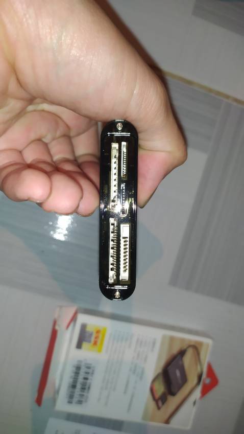 Đầu đọc thẻ ok, đóng gói cẩn thận. Nhưng góp ý nhỏ là khi dán tem bảo hành thì nhân viên nên cẩn thận xíu, không ai muốn nhận 1 chiếc hộp rách khi mua hàng cả.