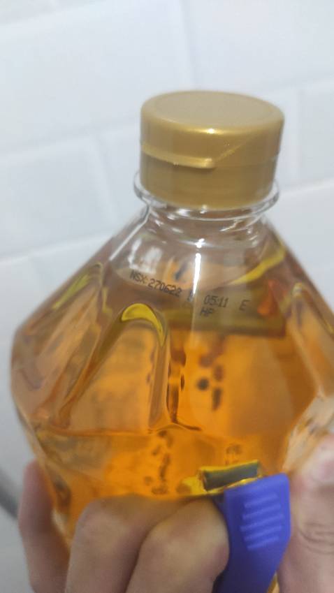 Dầu ăn mới tinh, hàng chính hãng,date xa, tiki trading nên rất an tâm