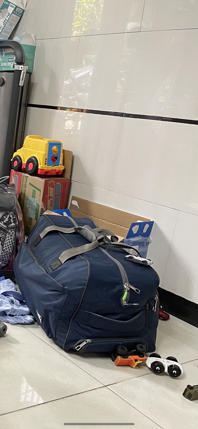 Túi sử dụng tốt, đã đi du lịch được 2 chuyến thấy ổn và xách tay lên máy bay đc nha mọi người.