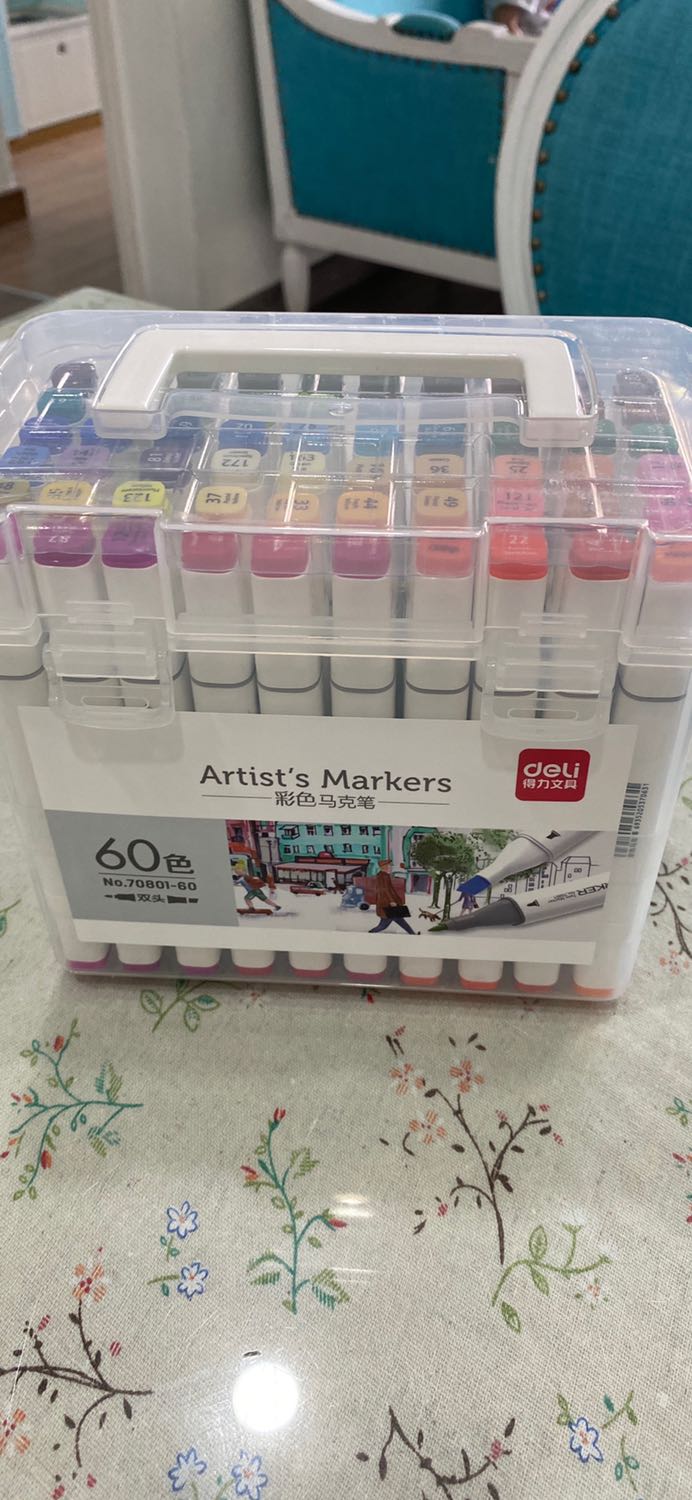 Màu sắc đẹp, bạn nhỏ nhà mình rất thich vẽ vô cùng. 
Lần trước mua cho bạn chỉ có 30 màu, lần này mua 60 màu
Tranh vẽ cũng sống đọng hơn. Tuy nhiên, mình có thắc mắc là lúc mua thấy có khuyến mãi là tập tập giấy 130k nhưng khi nhận thì lại ko thấy đâu cả.