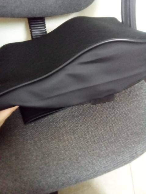 Đường may đều và chắc chắn có dây quai ngang nên dễ điều chỉnh mà không bị lệch như loại chỉ chỉ có 1 quai ngang Đường may đều và chắc chắn có dây quai ngang nên dễ điều chỉnh mà không bị lệch như loại chỉ chỉ có 1 quai ngang