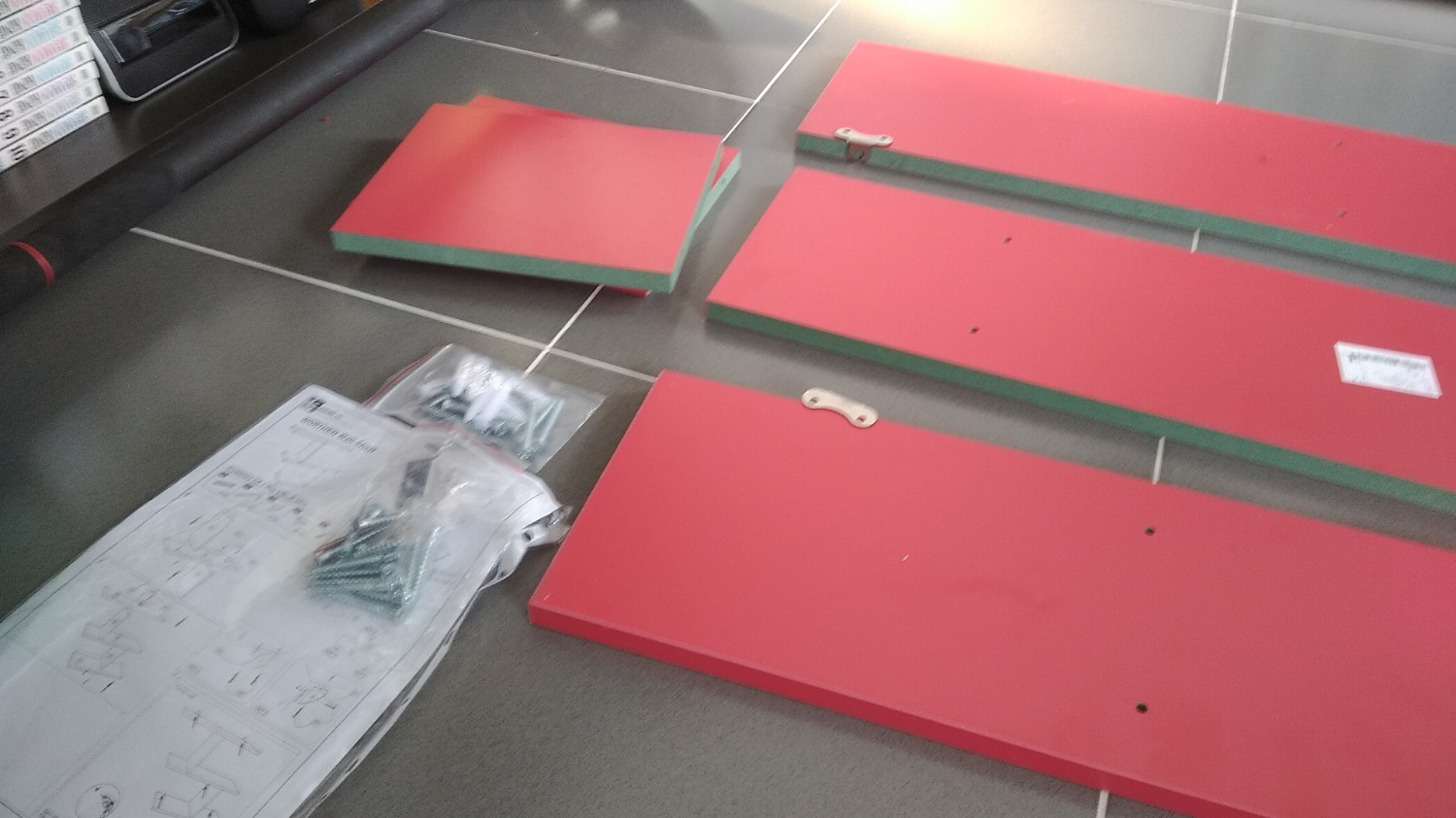 Đóng gói chặt chẽ, kệ hoàn thiện chuẩn xác, hướng dẫn đầy đủ.