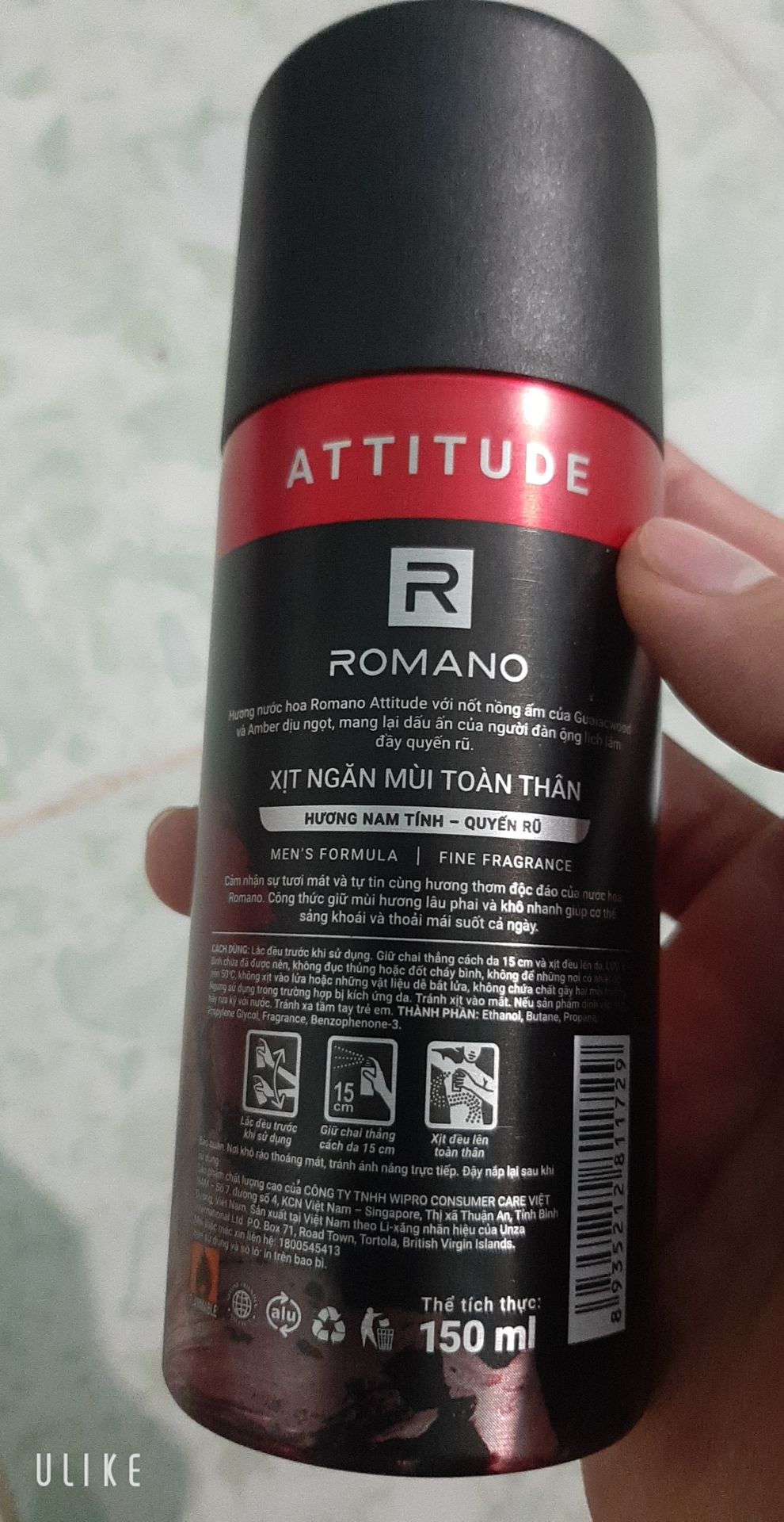 mẫu mã thì ko còn j bàn cãi rồi 
trên nắp còn có logo của RoMaNo
có ghi rõ cách sự dụng , nơi sản xuất 
mùi hương thơm tương đối nhẹ , ko nặng mùi 
# theo ý kiến cá nhân riêng .