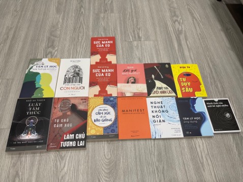 Tiki giao hàng siêu nhanh luôn, trong vòng 2h đã cập bến rồi. Sách được đóng gói chắc chắn, dán tem hàng dễ vỡ cho các chú shipper và người dùng cẩn thận nhẹ nhàng nà. Chất lượng sách Tiki chính hãng, giấy thơm phức và mới nguyên tạo nhiều hứng thú khi đọc sách. Cám ơn Tiki đem đến trí thức cho mọi nhà 👍