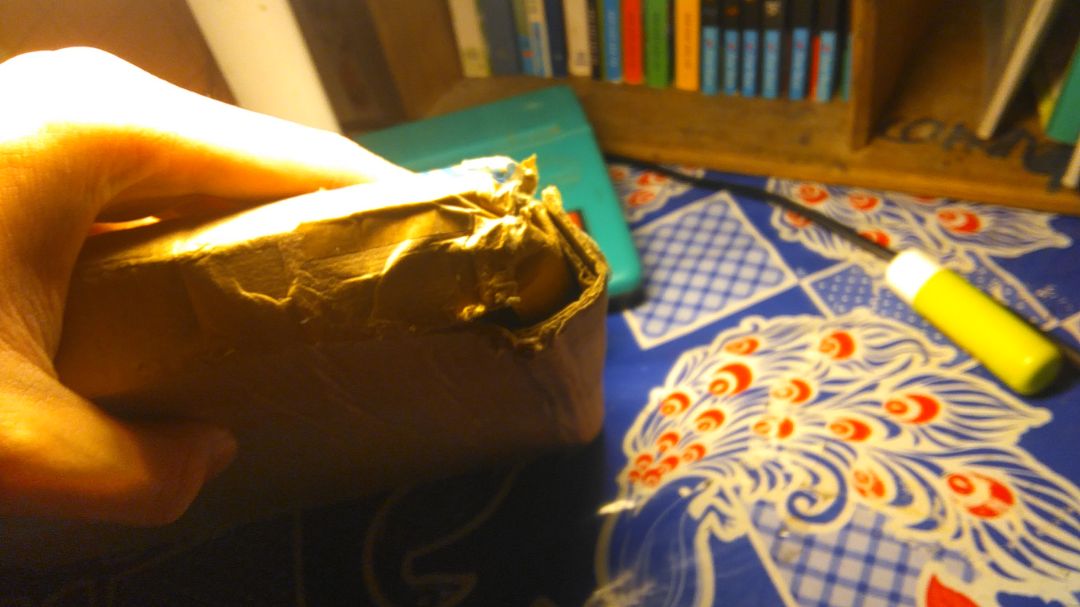 hơi thất vọng về chất lượng giao hàng của TIKI, hộp bên ngoài bì biến dạng nặng, đã vậy seal cũng bị trầy xước đến mức rách rơi rớt luôn. May là sách ko bị ảnh hưởng nhiều, bù lại TIKI giao hàng đến rất sớm nên mik vote 4 sao.