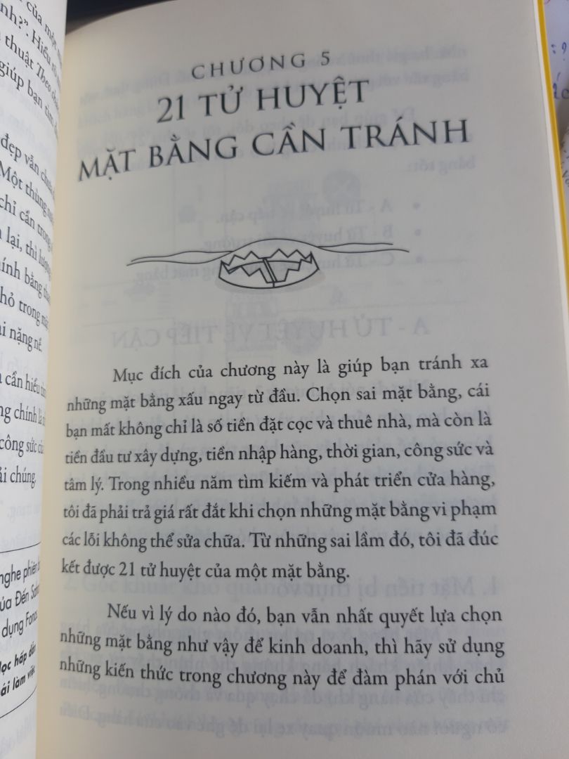 Trời ơi mua bữa giờ, đọc rồi mà nay mới nhớ ra để lên đánh giá 5 sao luôn. Đối với người "mới" như mình thì cuốn này như gãi đúng chỗ ngứa, mặc dù vậy vẫn cảm thấy có chút gì đó thiếu thiếu chưa có "đã", cảm giác vẫn thèm thuồng muốn được đọc thêm thêm chút nữa...