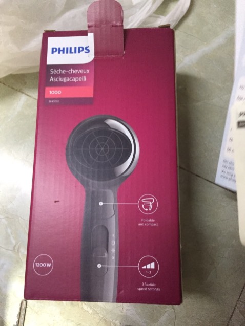 Mình mới nhận hàng. Trước có mua cái màu hồng 1000w thì rẻ hơn 100k, nay loại này hơn 200w cao hơn giá máy kia. Nhưng hi vọng xài tốt. Nếu ok mình sẽ giới thiệu người nhà. Mà shipper nhiệt tình, giao hàng nhanh, mới hôm qua đặt sáng nay có hàng rồi. Shop có điều chưa phản hồi mình đổi trả thế nào nếu hàng lỗi.