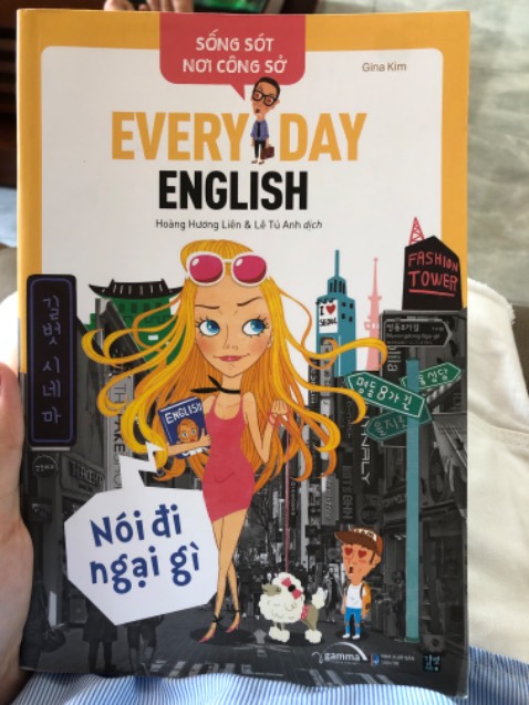 sao sách không được bọc bookcare gì hết vậy, đã vậy còn bị nhăn góc nữa, xứng đáng một sao, bực mình hết sức