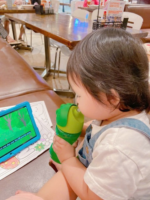 Máy chắc chắn, màn hình to, pin bền, mua dần cho bé lớn học, bé nhỏ xem giải trí cũng OK Máy chắc chắn, màn hình to, pin bền, mua dần cho bé lớn học, bé nhỏ xem giải trí cũng OK