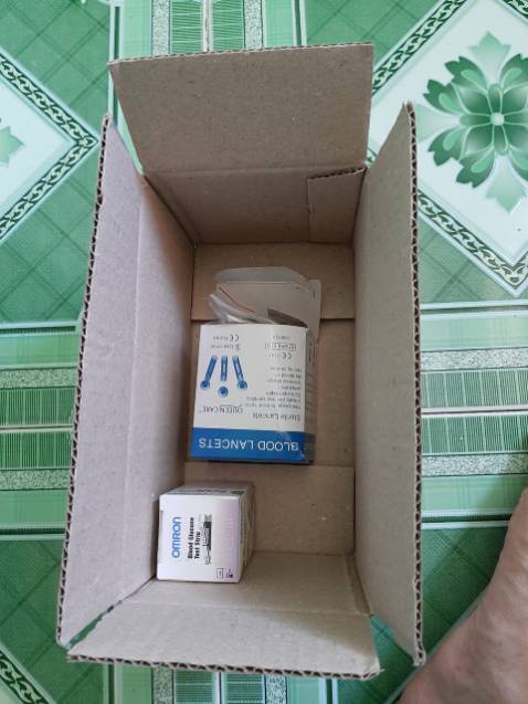 đóng gói sơ xài, hộp thì móp méo, hộp còn bị bung ra như hình đã chụp