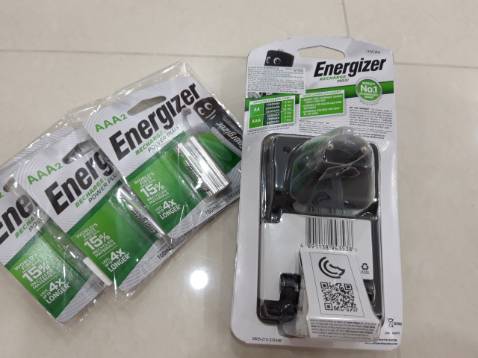 Hàng giao nhanh (2h kể từ lúc đặt hàng), đúng như mô tả, mới và còn nguyên niêm, sạc và pin AA sx 12/2020, pin AAA sx 03/2021. Trước mắt đánh giá 5* cho ngoại quan và giao hàng, để xài thử và đánh giá chất lượng sau (Nếu ok sẽ giữ nguyên đánh giá) Hàng giao nhanh (2h kể từ lúc đặt hàng), đúng như mô tả, mới và còn nguyên niêm, sạc và pin AA sx 12/2020, pin AAA sx 03/2021. Trước mắt đánh giá 5* cho ngoại quan và giao hàng, để xài thử và đánh giá chất lượng sau (Nếu ok sẽ giữ nguyên đánh giá)