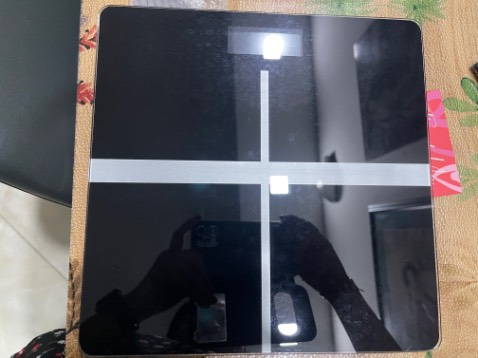 Đóng gói cẩn thận, bọc nylon và giấy lót chống xê dịch , giao hàng nhanh 
Cân móng, nhẹ, có kèm pin 2AA, khớp với cân thường và có thêm số gam, tự hiến thị khi đúng lên cân 
Rất tiện, mới gắn pin nên chưa biết khi nào phải thay, đáng mua