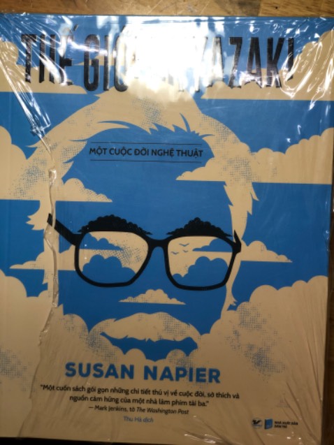 Tikki giao hàng nhanh dã man, đóng gói kĩ, sách hình vuông còn nguyên seal, có hình ảnh nữa. Rất đáng mua nhé